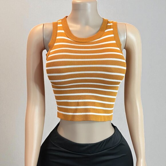 Striped Sleeveless Knitted Base Shirt - Picture 5 of 6